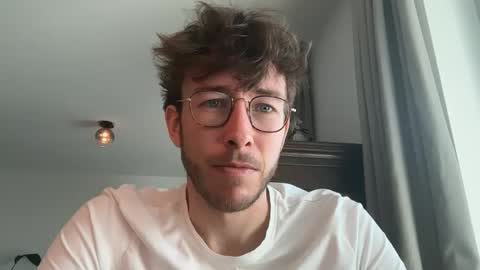 Snapshot of skyisthelimit1995 chatting on 02-08-26, 10:40 skyisthelimit1995 online show from 02-08-26, 10:40