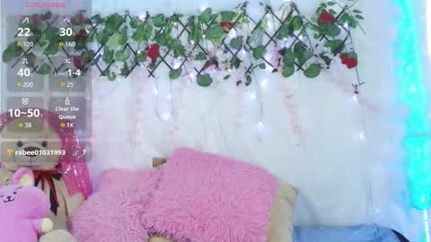 Snapshot of skyla_moon chatting on 03-09-26, 03:05 skyla_moon online show from 03-09-26, 03:05