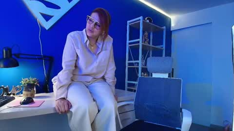 Snapshot of skylar__desire chatting on 10-03-25, 04:04 skylar__desire online show from 10-03-25, 04:04