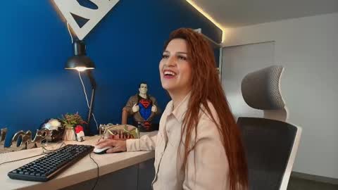 Snapshot of skylar__desire chatting on 10-30-25, 11:44 skylar__desire online show from 10-30-25, 11:44