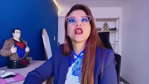 Snapshot of skylar__desire chatting on 11-21-25, 01:54 skylar__desire online show from 11-21-25, 01:54