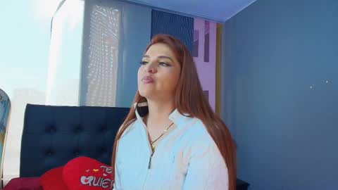 Snapshot of skylar__desire chatting on 12-01-25, 01:05 skylar__desire online show from 12-01-25, 01:05