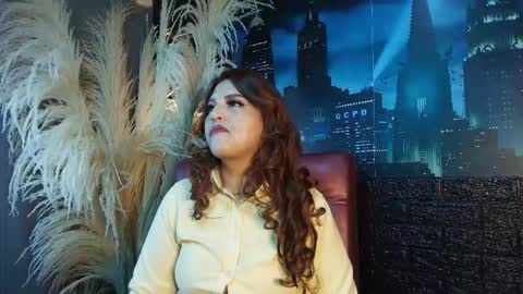 Snapshot of skylar__desire chatting on 12-16-25, 12:43 skylar__desire online show from 12-16-25, 12:43