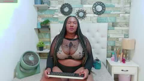 skyler_naomi online show from 05-01-26, 01:59