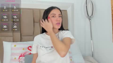 Snapshot of skylerwhite02 chatting on 01-06-26, 07:50 Skyler online show from 01-06-26, 07:50