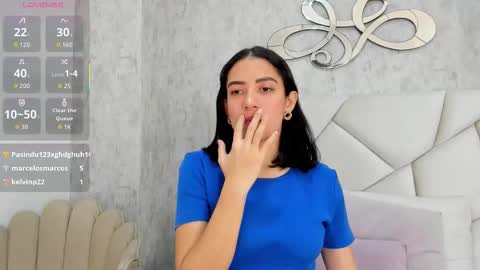 Snapshot of skylerwhite02 chatting on 01-14-26, 08:25 Skyler online show from 01-14-26, 08:25