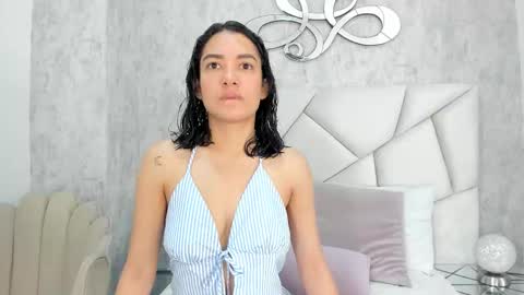 Snapshot of skylerwhite02 chatting on 01-18-26, 08:01 Skyler online show from 01-18-26, 08:01