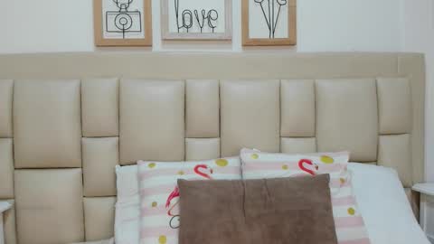 Snapshot of skylerwhite02 chatting on 02-03-26, 02:53 Skyler online show from 02-03-26, 02:53