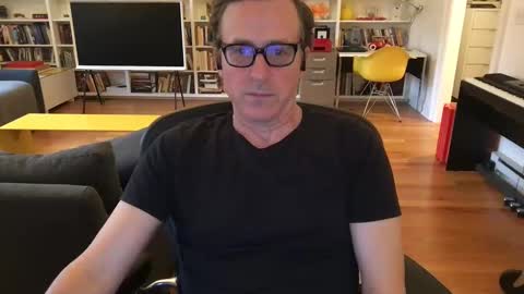 Skyline3371 online show from 10-20-25, 02:39