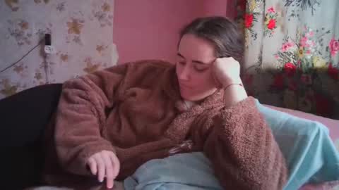 Snapshot of skyressie333 chatting on 12-16-24, 07:26 skyressie333 online show from 12-16-24, 07:26