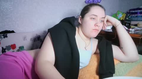 Snapshot of skyressie333 chatting on 02-21-25, 07:54 skyressie333 online show from 02-21-25, 07:54