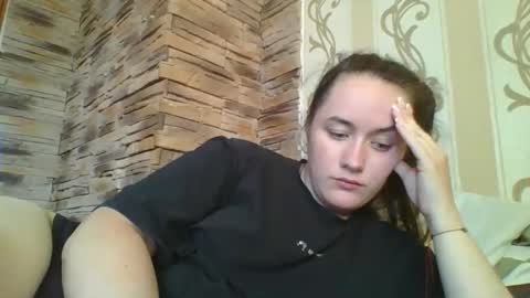 Snapshot of skyressie333 chatting on 10-06-25, 11:29 skyressie333 online show from 10-06-25, 11:29