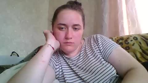 Snapshot of skyressie333 chatting on 06-14-26, 10:28 skyressie333 online show from 06-14-26, 10:28