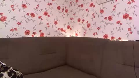 Snapshot of skysupernova chatting on 12-22-24, 05:10 Sky online show from 12-22-24, 05:10