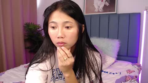 Snapshot of skytime96 chatting on 02-25-26, 07:18 Sky online show from 02-25-26, 07:18