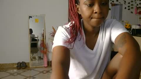 Snapshot of skyy_brown chatting on 07-23-26, 02:20 Bella online show from 07-23-26, 02:20