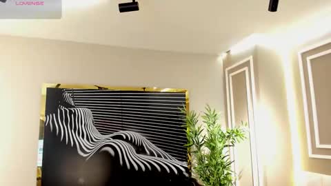 Snapshot of skyylee_ chatting on 11-29-25, 01:58 abby online show from 11-29-25, 01:58