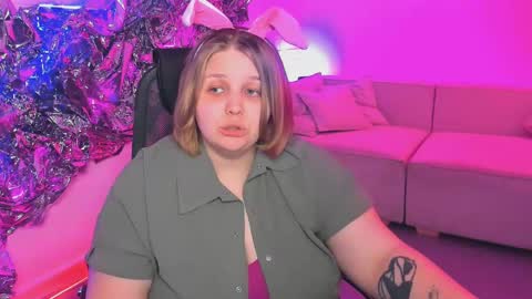 Snapshot of sladadeew chatting on 12-30-24, 03:13 Slada Deew online show from 12-30-24, 03:13
