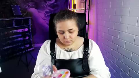 Snapshot of sladadeew chatting on 09-24-25, 05:55 Slada Deew online show from 09-24-25, 05:55