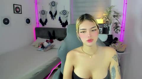 Snapshot of slaughtyalexxx chatting on 01-07-26, 08:55 Alexandria my love online show from 01-07-26, 08:55