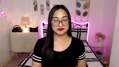 Snapshot of slave_amanda69 chatting on 02-09-26, 11:14 Queen Cyrine online show from 02-09-26, 11:14