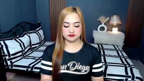 Snapshot of slave_amanda69 chatting on 06-22-26, 03:47 Queen Cyrine online show from 06-22-26, 03:47