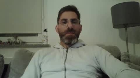 Snapshot of slavefuckfunhype chatting on 01-27-25, 07:13 camboy online show from 01-27-25, 07:13