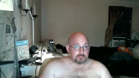 Snapshot of slavejim518 chatting on 05-25-26, 04:29 slavejim online show from 05-25-26, 04:29