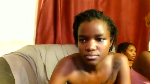 Snapshot of sleek_ass chatting on 03-05-25, 04:34 sleek_ass online show from 03-05-25, 04:34