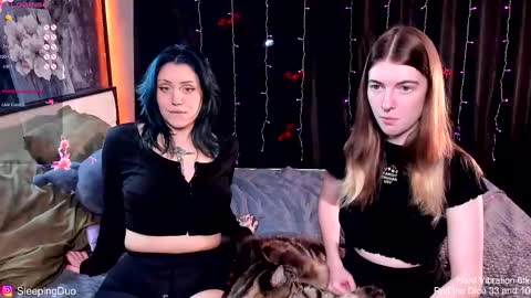 Hi We are Iva and Angela Nice to meet u 3 online show from 11-06-25, 01:01