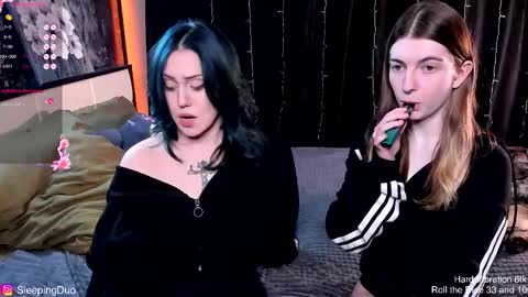 Hi We are Iva and Angela Nice to meet u 3 online show from 11-18-25, 04:00