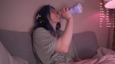 Snapshot of sleepingsonya chatting on 01-11-25, 12:33 Sonya online show from 01-11-25, 12:33