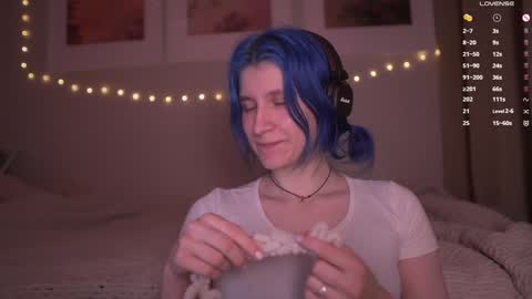 Snapshot of sleepingsonya chatting on 01-19-25, 09:55 Sonya online show from 01-19-25, 09:55