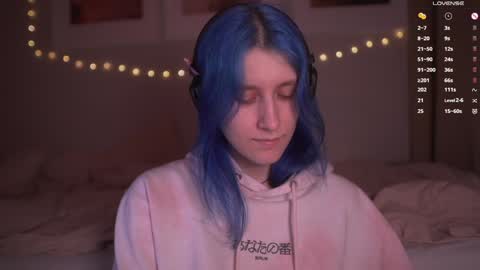 Snapshot of sleepingsonya chatting on 01-22-25, 10:37 Sonya online show from 01-22-25, 10:37