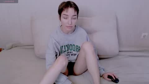 sleepy_ash_ online show from 06-15-26, 12:40