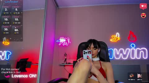 Snapshot of slemgem chatting on 12-28-24, 06:29 Slemgem Amy friends online show from 12-28-24, 06:29