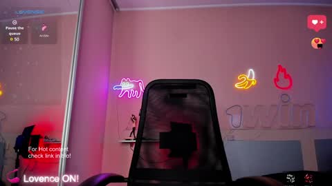 Snapshot of slemgem chatting on 01-16-25, 05:32 Slemgem Amy friends online show from 01-16-25, 05:32