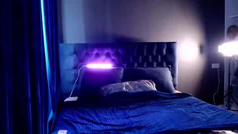 Snapshot of slemgem chatting on 10-05-25, 05:50 Slemgem Amy friends online show from 10-05-25, 05:50