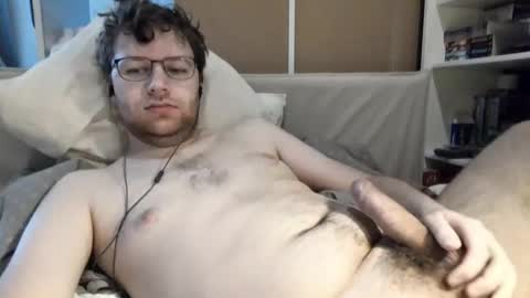 slender_slit online show from 02-08-26, 08:29