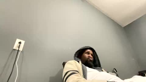 Snapshot of slickerthan12 chatting on 03-05-25, 02:25 BBC Hanging online show from 03-05-25, 02:25