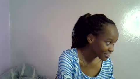 Snapshot of slim_alicia chatting on 09-27-25, 08:08 Alicia online show from 09-27-25, 08:08