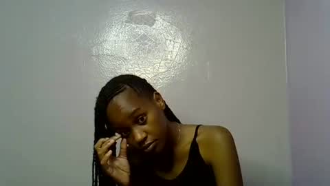 Snapshot of slim_alicia chatting on 10-05-25, 03:38 Alicia online show from 10-05-25, 03:38