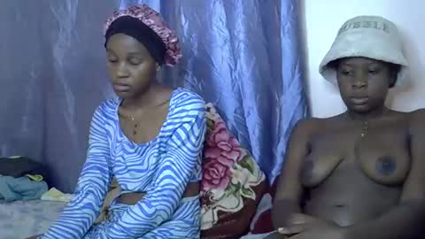 Snapshot of slim_alicia chatting on 10-25-25, 05:30 Alicia online show from 10-25-25, 05:30