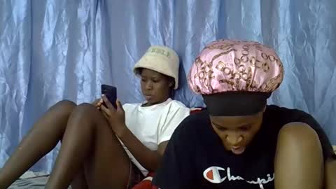 Snapshot of slim_alicia chatting on 11-03-25, 05:58 Alicia online show from 11-03-25, 05:58