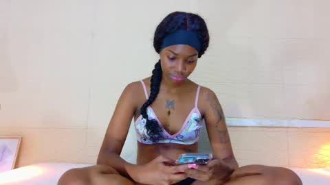 slim_chocobar18 online show from 01-06-26, 02:43