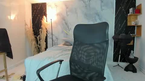 Snapshot of slim_master12 chatting on 07-22-26, 11:51 slim_master12 online show from 07-22-26, 11:51