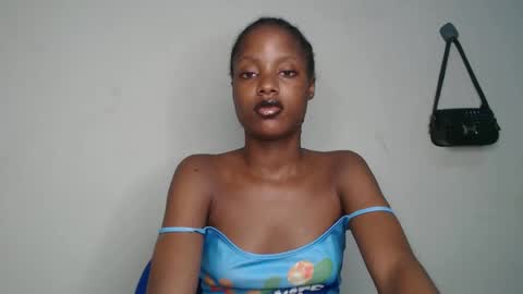 Snapshot of slim_perry chatting on 03-08-26, 06:01 perry online show from 03-08-26, 06:01