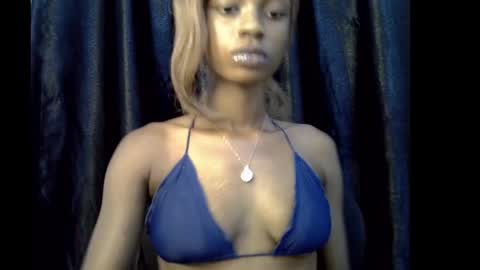 Snapshot of slim_petitqueen chatting on 10-30-25, 02:51 Alice online show from 10-30-25, 02:51