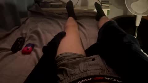 Snapshot of slimboy6900 chatting on 02-13-26, 01:12 slimboy6900 online show from 02-13-26, 01:12