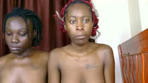 slimdoll2 online show from 07-25-26, 11:30